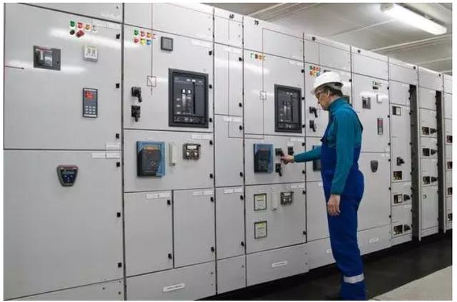 高壓開關柜安裝過程及注意事項詳細說明，有插圖，非常實用！