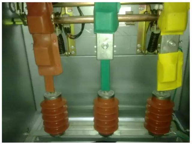 高壓開關柜安裝過程及注意事項詳細說明，有插圖，非常實用！