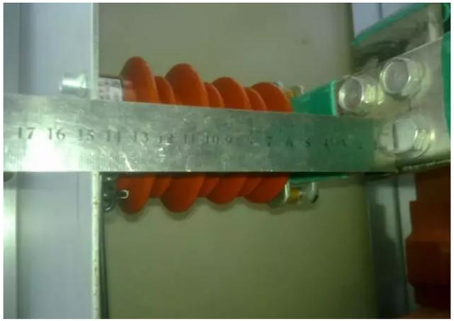 高壓開關柜安裝過程及注意事項詳細說明，有插圖，非常實用！