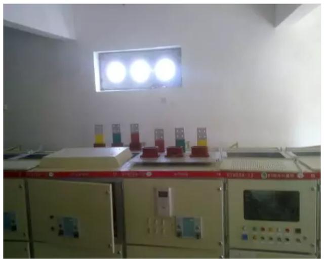 高壓開關柜安裝過程及注意事項詳細說明，有插圖，非常實用！