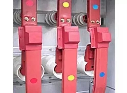 注意:中壓開關(guān)柜訂購時(shí)容易忽略的幾點(diǎn)!