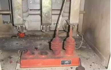 高壓開關(guān)柜當你長時間處于潮濕環(huán)境中會發(fā)生什么？