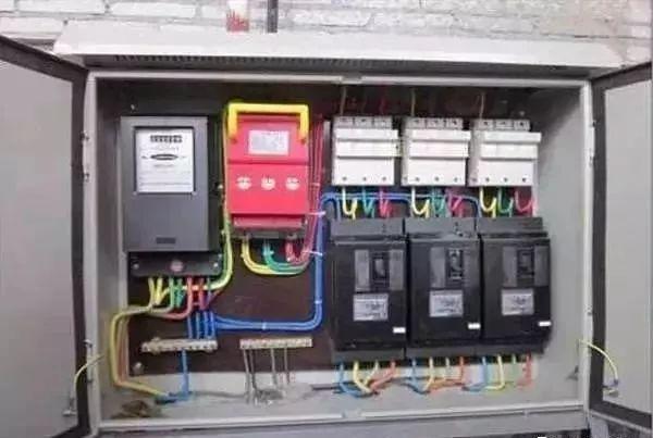 配電柜型號和內(nèi)部結構分析，一篇文章就足夠了！