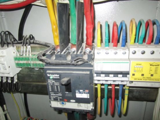 《建筑電氣工程施工質(zhì)量驗(yàn)收規(guī)范》GB50303-2015 配電箱(機(jī)柜)安裝詳細(xì)說明!