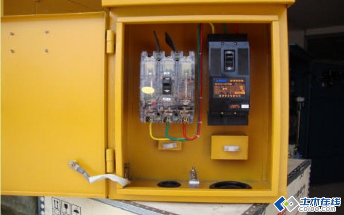 三級配電,二級保護,一機一閘一漏,一箱配電箱及施工要求